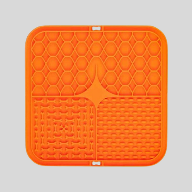 Tapete de silicone com alimentação lenta — ideal para pets ansiosos.